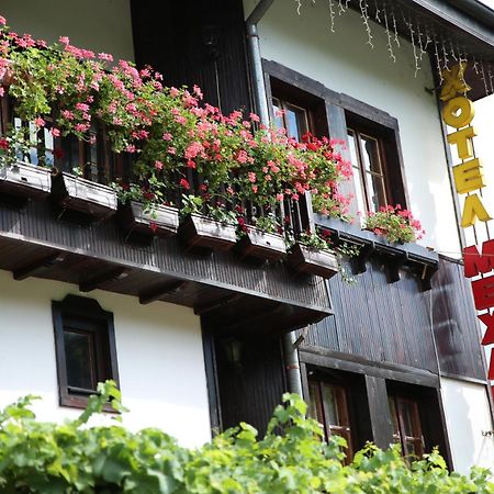 Oazis Family Hotel Lovech Bagian luar foto