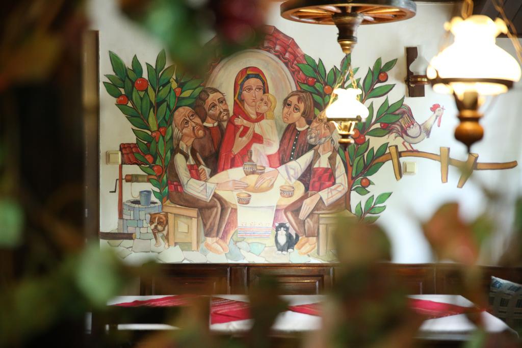 Oazis Family Hotel Lovech Bagian luar foto