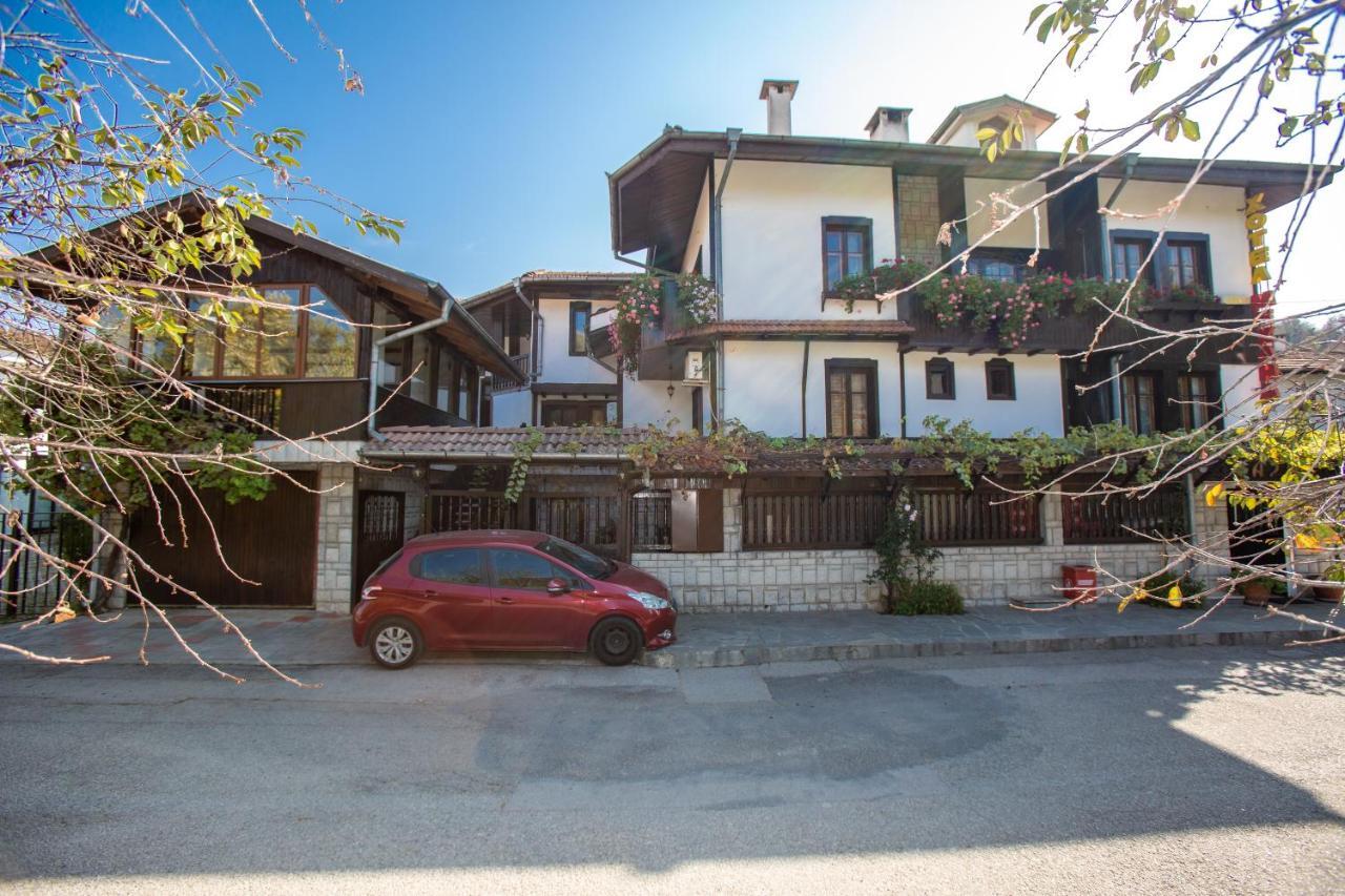 Oazis Family Hotel Lovech Bagian luar foto