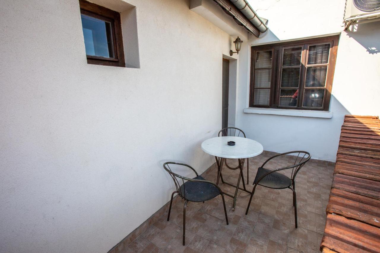 Oazis Family Hotel Lovech Bagian luar foto